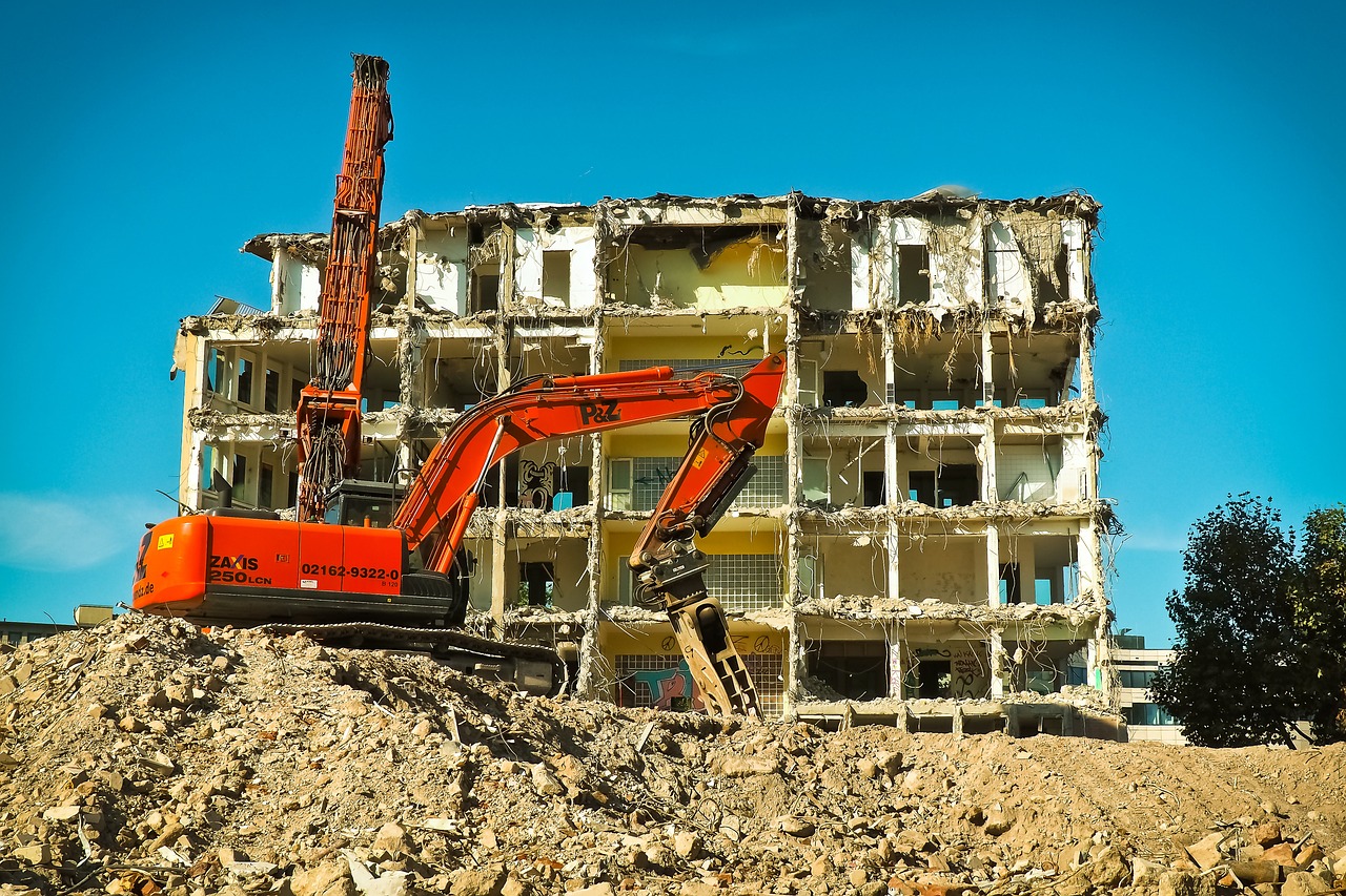 最新小型多功能犁地机的技术革新及其在农业中的应用